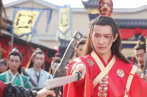 从新边城浪子到镇魂,王超伟和朱一龙都有合作关系
