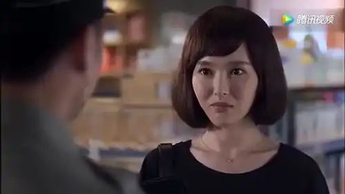 何以琛钱包里面一张赵默笙的照片,后来的我们钱包里的照片还在吗
