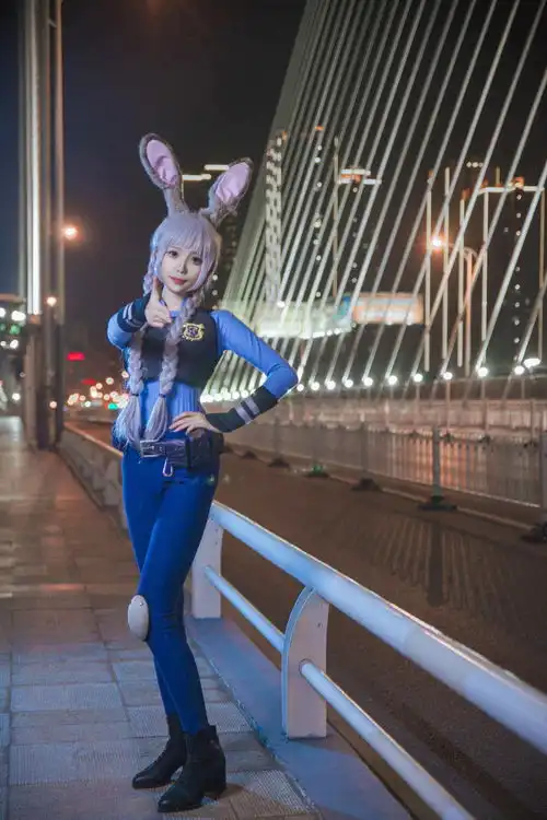 疯狂动物城朱迪兔cosplay