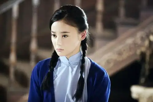 当红女星扎上双马尾辫刘亦菲刘诗诗很美却不及她
