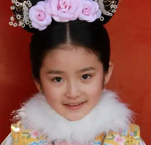 还记得步步惊心承欢格格吗因为整容式长大,意外撞脸林青霞