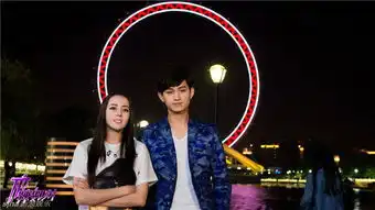 麻辣变形计曝海报热巴马可高能甜蜜图
