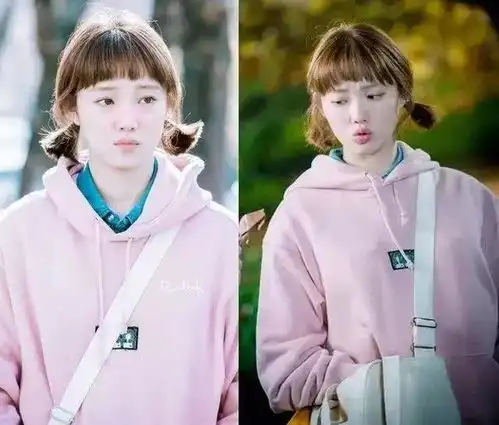 从李圣经的火爆的卫衣到杨幂玩下半身失踪秋天的卫衣流行这样
