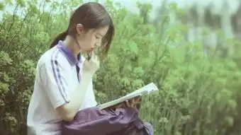 一日一扒吴亦凡霸屏暑期档虐哭粉丝这个夏天已经被他承包了
