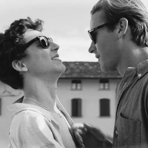 请以你的名字呼唤我
