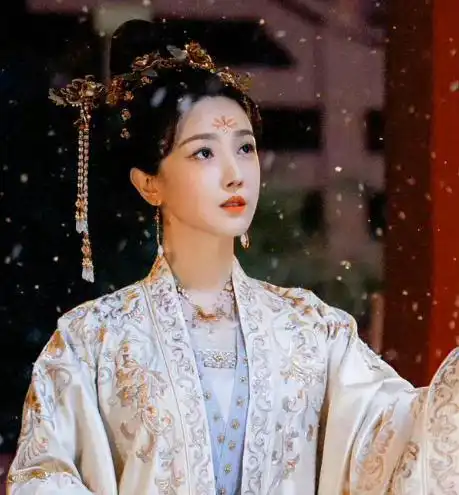 刘诗诗一念关山杀青剧照全员美人颜值高,刘宇宁官服好飒
