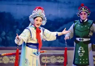 豫剧花木兰津门唱响巾帼英雄故事