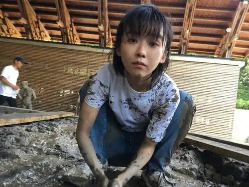 将夜2女主获好评,凭校服照走红的她,其实是高学历女神
