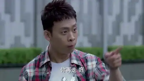 辣妈正传女人想和男友分手,他竟然当街下跪你不嫌丢人呀