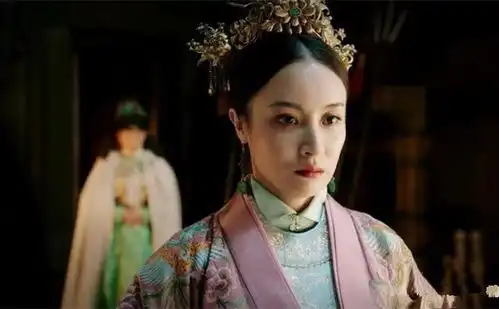 狂飙三个花瓶演员把大佬演成秘书,把女警演成机器人