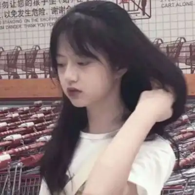 微信女生头像怦然心动.