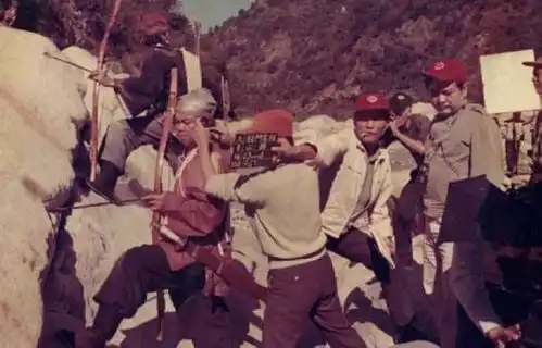 1967到1992,说说龙门客栈与新龙门客栈,胡金铨的京剧武侠与徐克的浪漫武侠巅峰