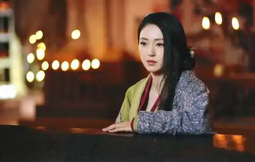 3个月暴瘦40斤,董璇网络分享日常,接广告开餐厅疑贴补家用
