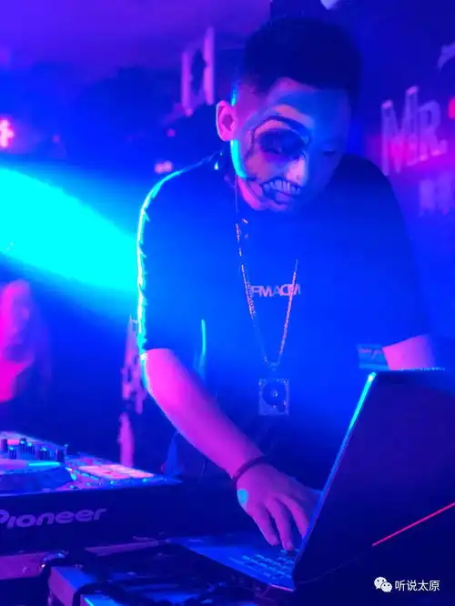 音乐之声丨疯狂嚣张的se7en签名cd抢爆了
