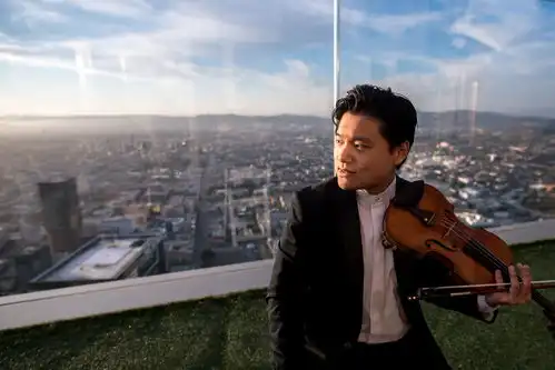 从爱乐之城传来一曲天使之爱,为中国抗疫加油