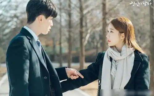 40岁冻龄男神李栋旭怎么在韩圈的腥风血雨中走出一条花路的