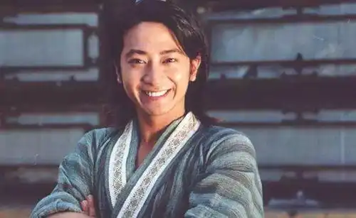 45岁的孙耀威曾红遍亚洲,消失18年今因抖音帅气回归还制定十年大计戒肉转素
