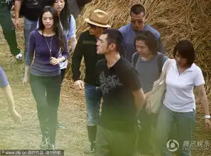 汤唯解封接新片现身武侠开机仪式