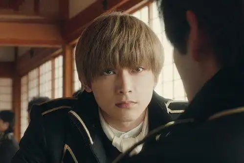 真人电影银魂2吉沢亮剧照是冲田总悟本人没错了
