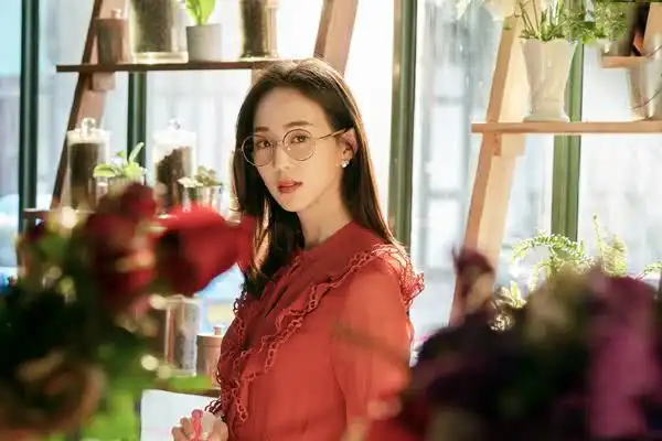 张钧甯精彩演绎唐人街探案,画面唯美,剧情反转太快受不了
