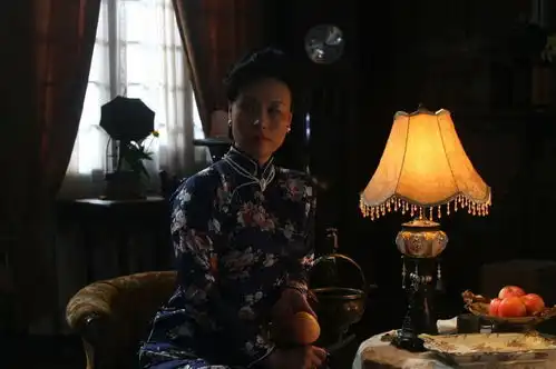 宋美龄的旗袍造型,刘嘉玲霸气,俞飞鸿惊艳,她最神似蒋勤勤