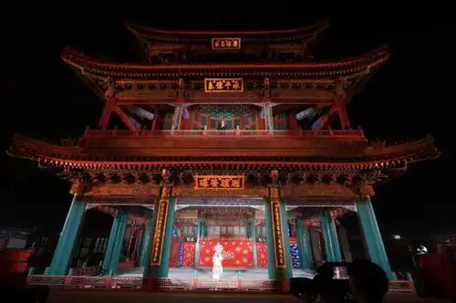 人民日报人民创意与您相约颐和园感受古戏楼里云过节