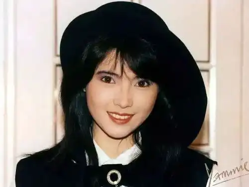 一代女神去世美得让刘嘉玲都妒忌,为何还是过不好这一生