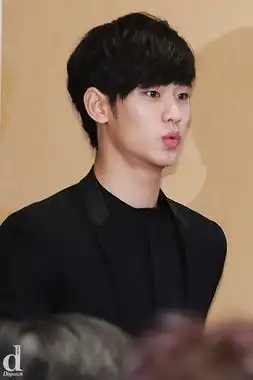 来自星星的男人金秀贤私房帅照萌照集锦组图
