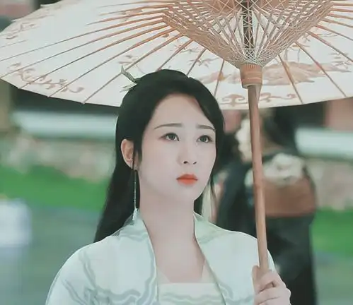 青簪行播出无望腾讯宣布与吴亦凡终止合作,网友心疼杨紫
