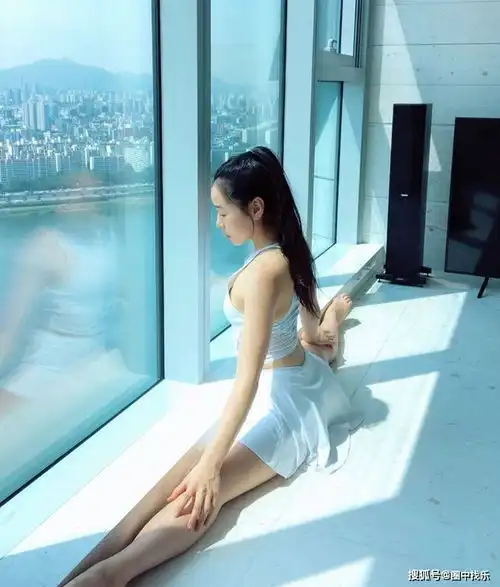 韩国瑜伽网红sanga,瑜伽功夫太厉害了曼妙身材尽显曲线美