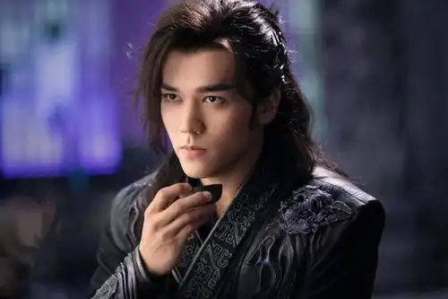 星落凝成糖躺赢的不是乌玳,而是嘲风成沉渊之王,复活青葵
