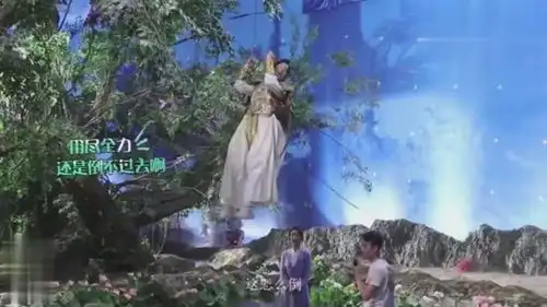 香蜜沉沉烬如霜这澡洗得凉嗖嗖,为邓伦的敬业鼓掌
