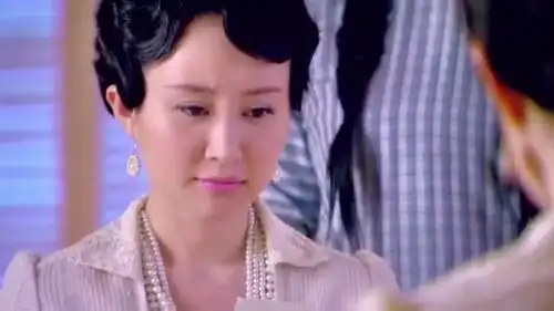 烽火佳人少奶奶刀子嘴豆腐心,表面不关心富少,内心却很担心
