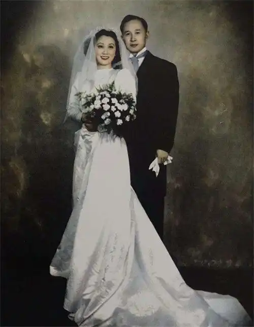 钱学森妻子蒋英旧照年轻时容貌堪比现代女星,难怪钱老那么爱她
