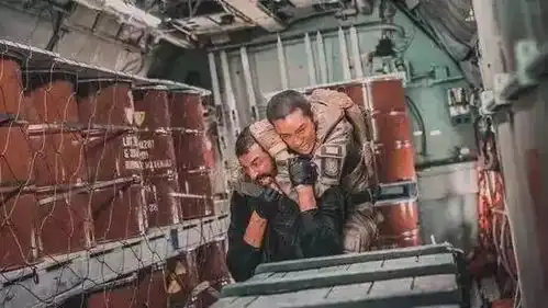 每天跑步12公里到十个月没来大姨妈,炼就红海行动的女版吴京