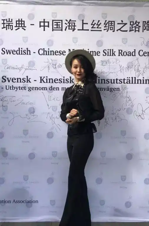 正阳门下小女人女演员们走红毯,徐慧真还是那个她,徐静平却大不一样