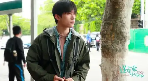 3部国产亲情电影,我的姐姐受好评票房破3亿,第2部评分8.1收获超高票房,第3部票房突破14亿腾讯新闻
