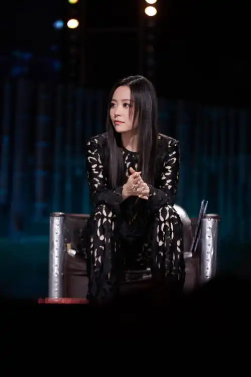 组图中国潮音乐府令花絮剧照曝光认真探讨音乐魅力
