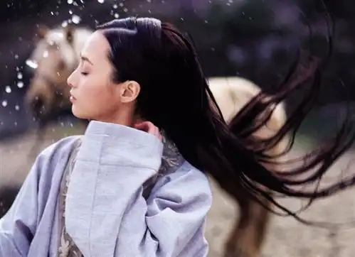 金庸诞辰98周年,翁美玲朱茵周迅演绎的射雕英雄传与先生一同远去