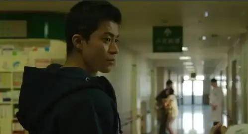 震惊这个剧开头第一分钟就弄死了主角小栗旬
