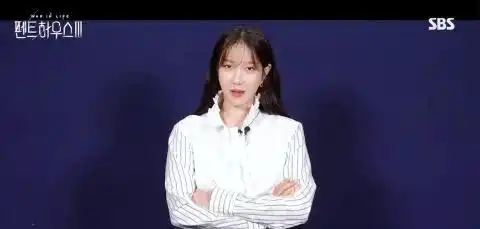 瞬间逆转命运顶楼3新剧照茫然失措沈秀莲vs悠闲微笑朱丹泰