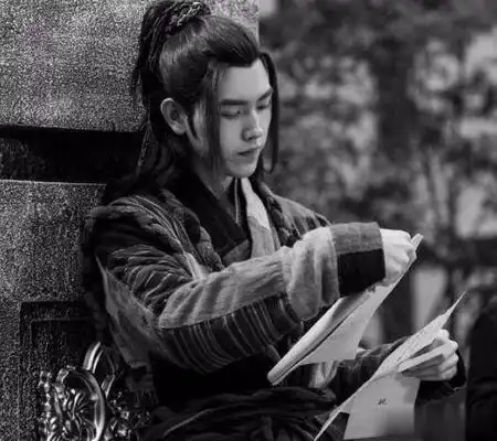 杨超越将夜2片场照,一袭白衣仙气足,取代袁冰妍演莫山山
