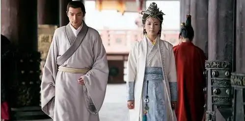 古人的衣袖那么大,怎么装东西呢不会掉出来吗
