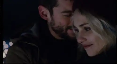 强烈推荐美剧sense8超感猎杀
