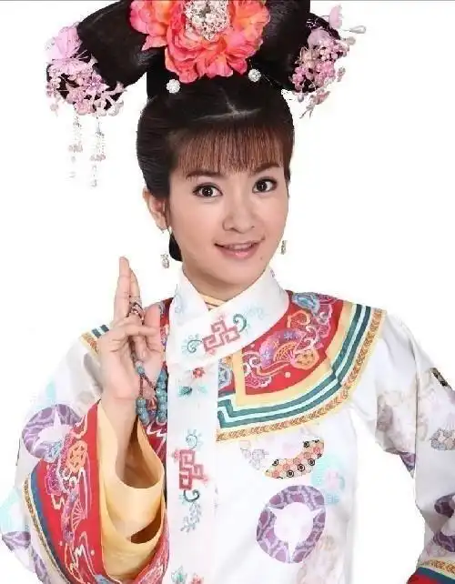 从穿衣风格来看看,为何小燕子只能是赵薇
