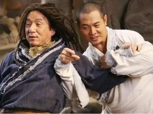 他功夫不输李连杰,却因父亲的担忧,错失了当李小龙干儿子的机会

