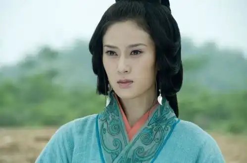 靳东新剧里的第一戏精,与郭麒麟演母子出圈,今38岁越来越红
