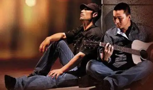 旭日阳刚近照曝光,年过半百沧桑难掩,想靠搞笑视频翻红却太难