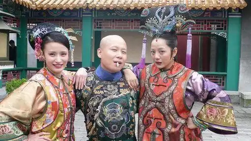 演员休息时都在干嘛第一张我忍了,杨紫这张我可以笑一整天
