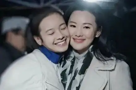 小欢喜丨刘静英子忘年交友谊温情十足